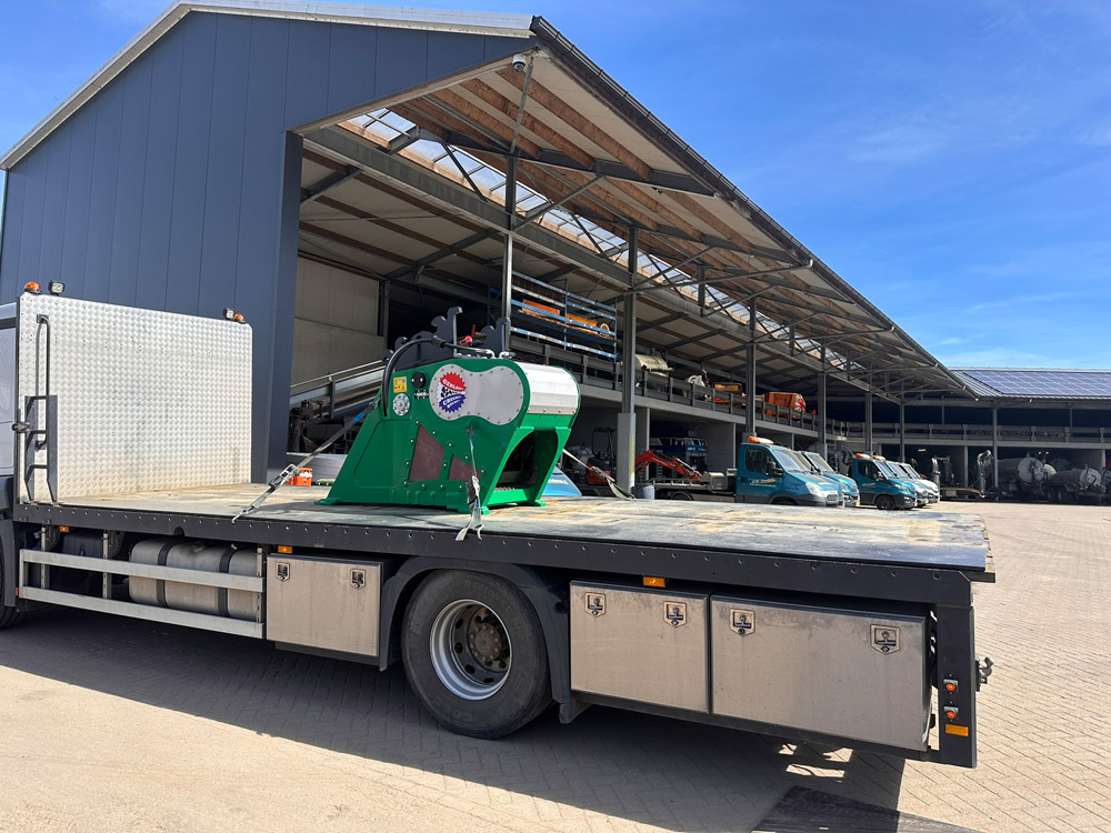 Ook Damsteegt uit Oud-Alblas kiest voor MGM-uitrustingsstukken Damsteegt from Oud-Alblas also chooses MGM attachments